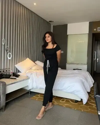 Call Girls Garhakota Cash On Delivery